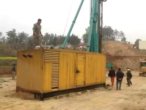 喀喇沁如何判断水冷式机油散热器密封件是否需要更换？